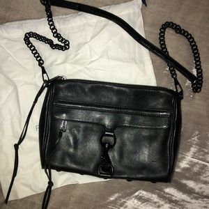 Crossbody handbag
